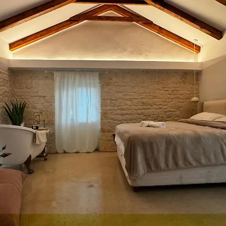 Casa * Tinjan